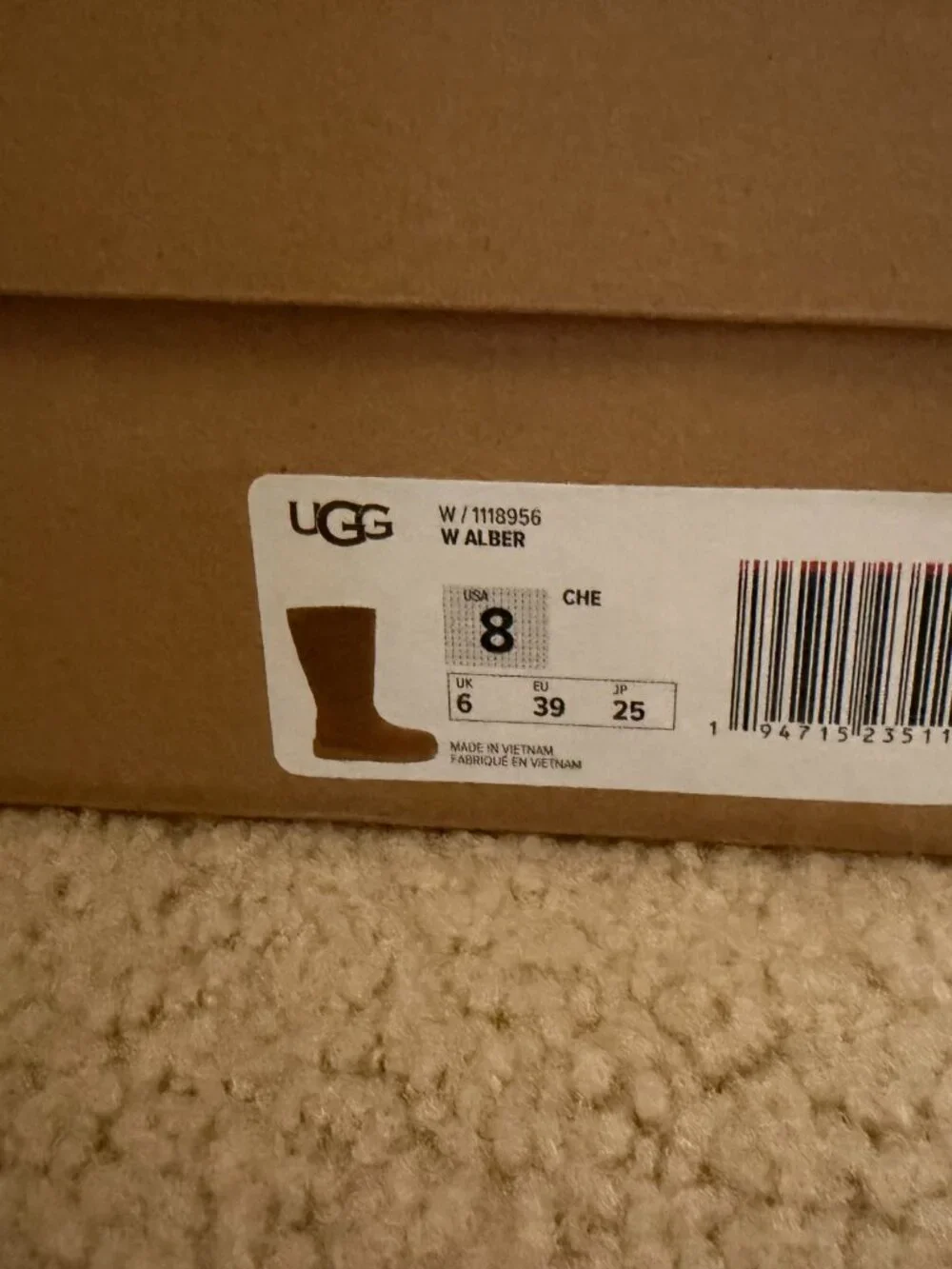 Women’s UGG Alber Boots Chestnut - Size 8 1118956